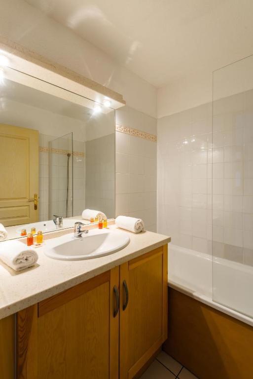 Le Nid Douillet Du Pic D'Aran Apartman Bagnères-de-Luchon Kültér fotó